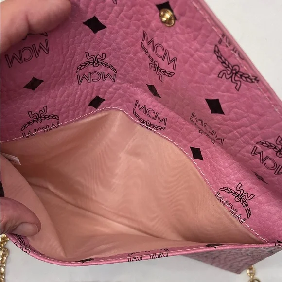 MCM Pink Envelope Clutch with Unbranded Gold Chain - Picture 8 of 9